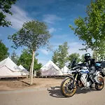 Albergue Zaragoza Camping Hostel