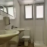 Albergue Zaragoza Camping Hostel