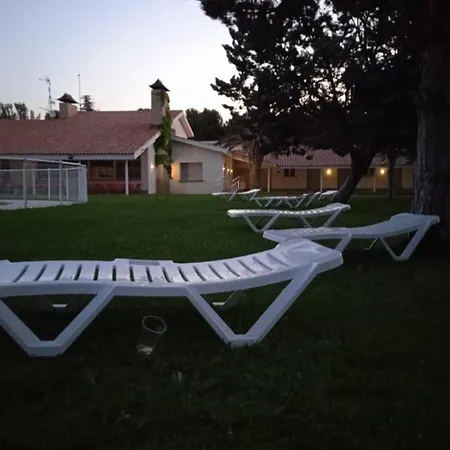 호스텔 Albergue Zaragoza Camping