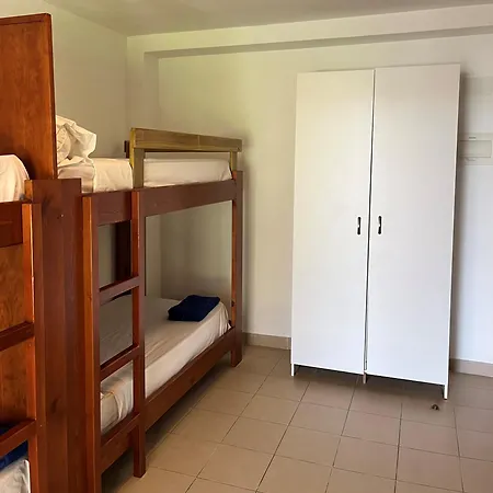 호스텔 Albergue Zaragoza Camping