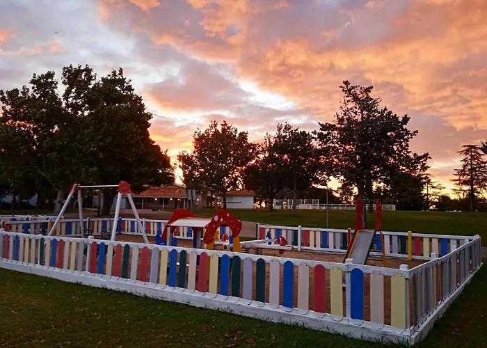 Albergue Zaragoza Camping Hostel Saragossa